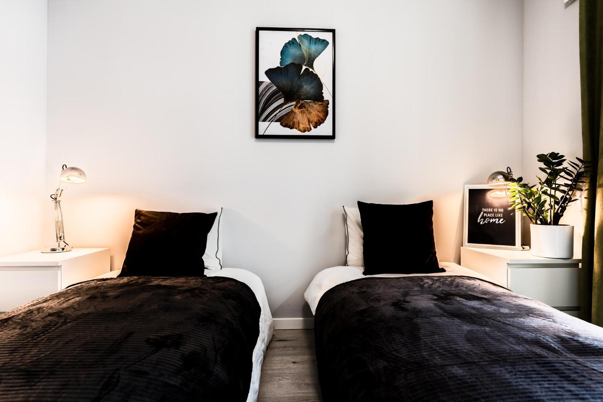 Pure Rental Premium Apartments Вроцлав Екстериор снимка